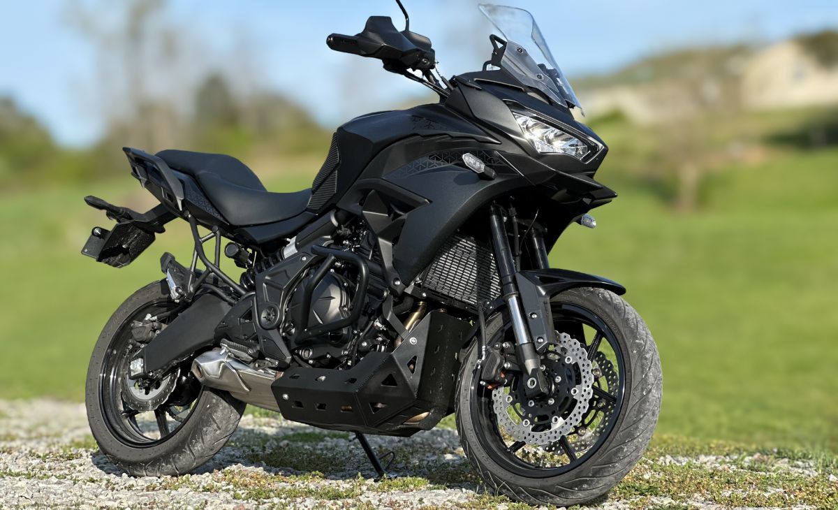 Kawasaki Versys 650 road trip Battle Bike