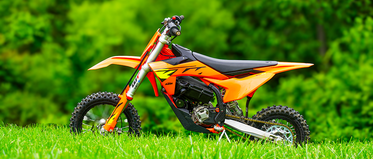 KTM SX-E 5 Banner